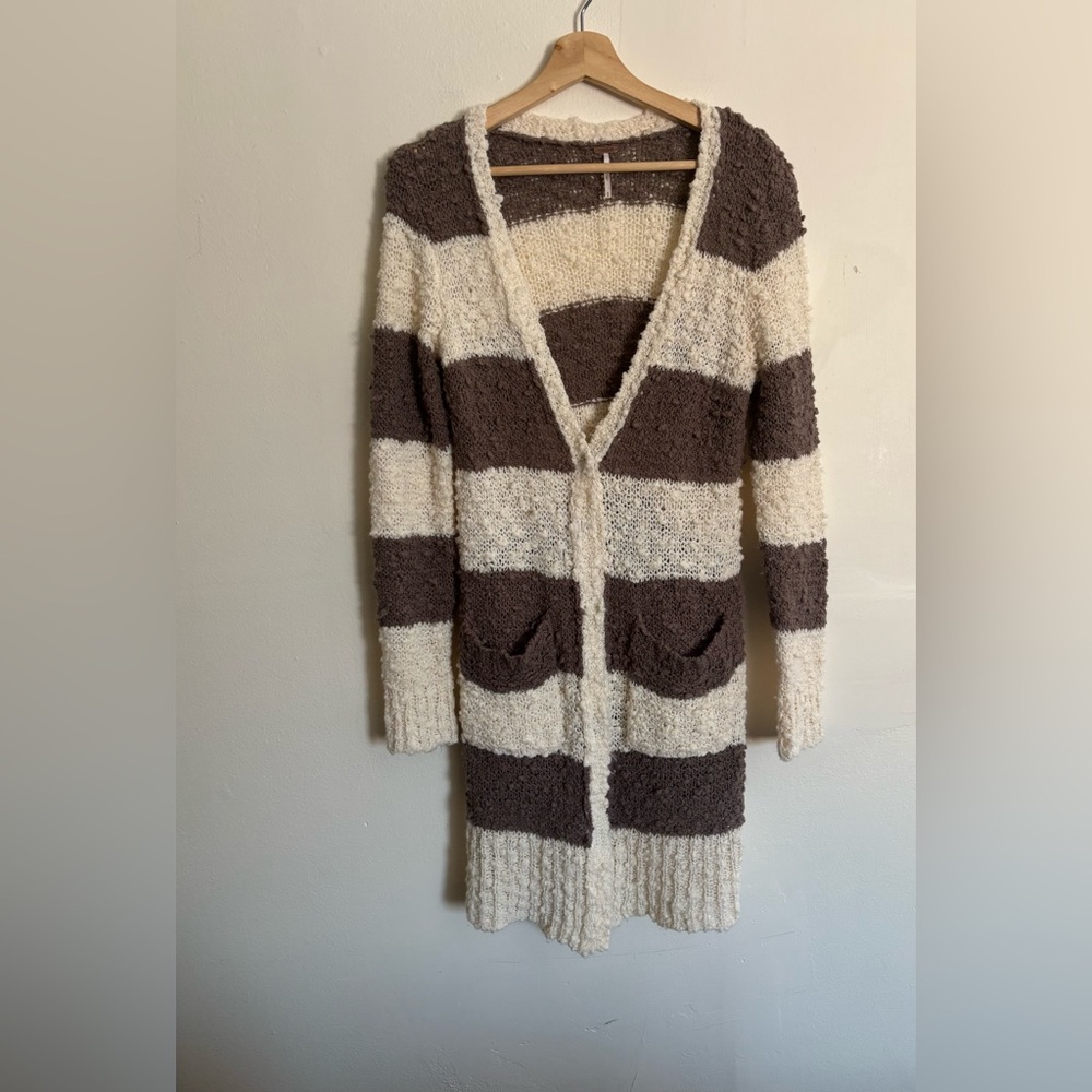 Free People Rugby Chunky Knit Cardigan Size Medium - Picture 3 of 10
